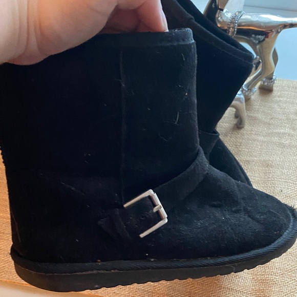 The Children’s Place Black Boots - Picture 3 of 8